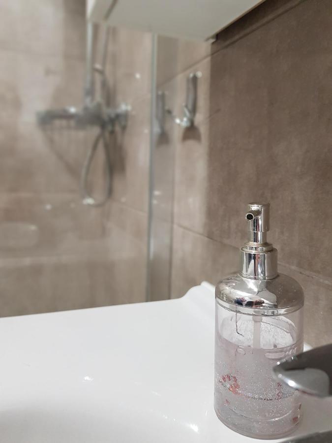 Apartmani Milutin Бродарица Экстерьер фото