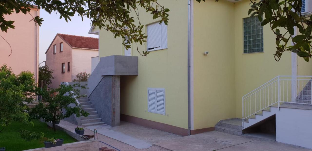 Apartmani Milutin Бродарица Экстерьер фото
